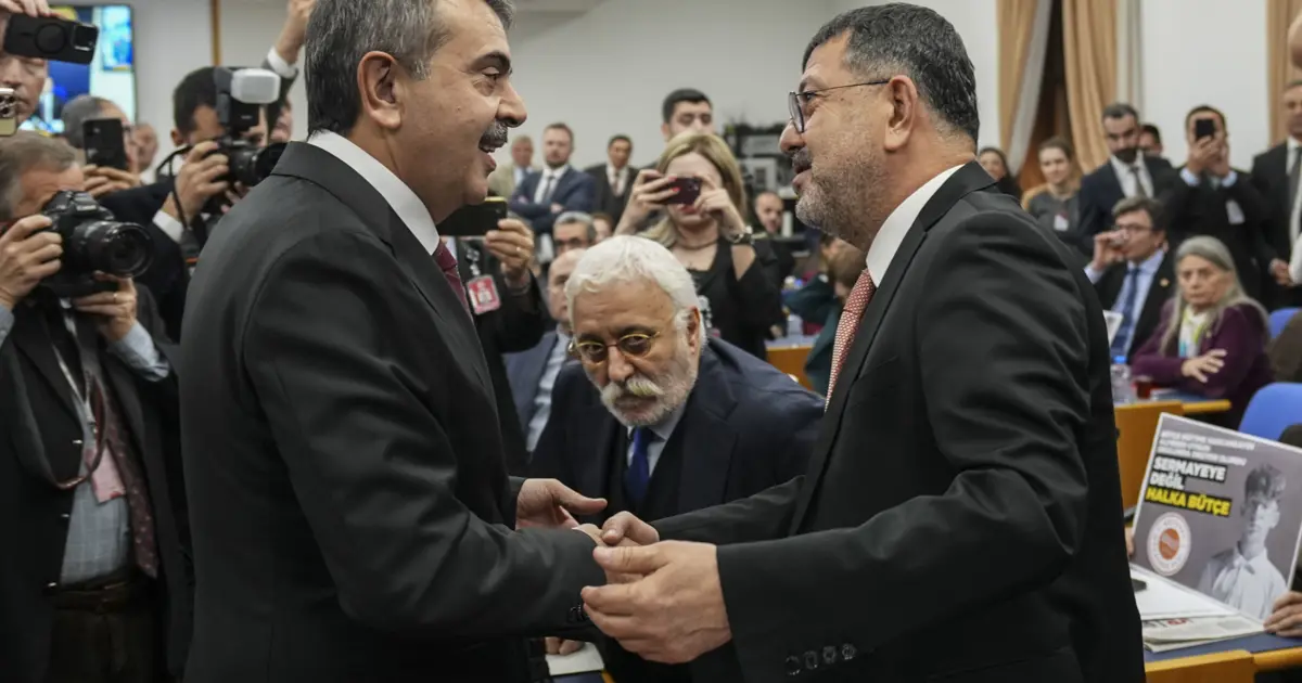 Bakan Tekin ile CHP’li Ağbaba arasında “karne” tartışması: "Sana sıfır veriyorum"