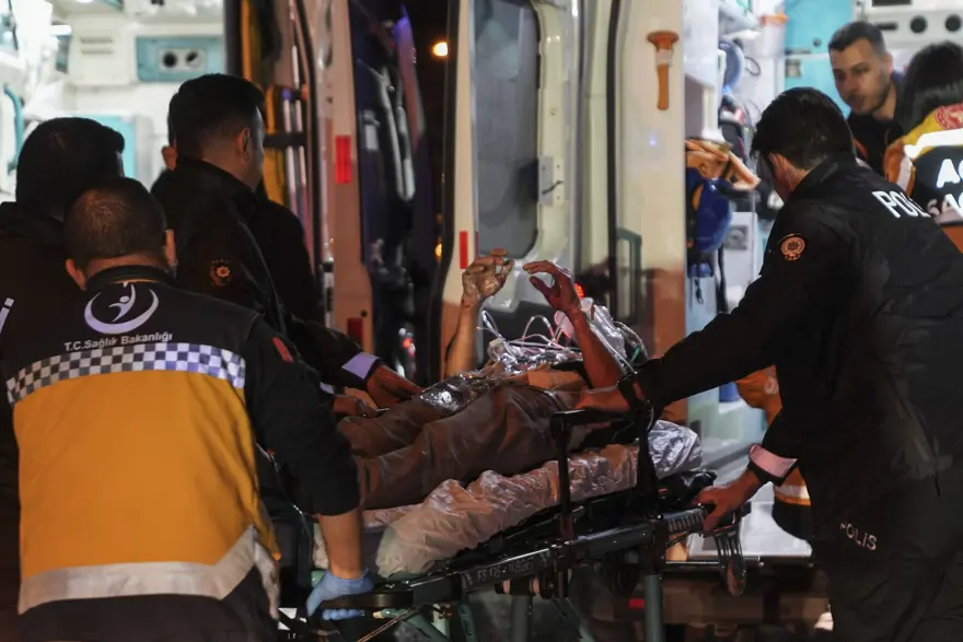 Başkentte dehşet: Gece yarısı apartmanda patlama 2