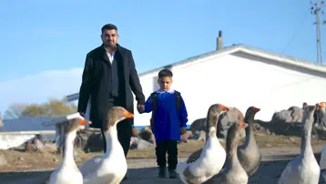 İlk görev yerinde, tek öğrencisi Doruk'u geleceğe hazırlıyor