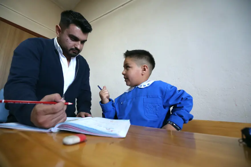 İlk görev yerinde, tek öğrencisi Doruk'u geleceğe hazırlıyor 