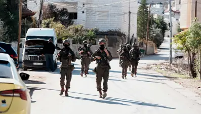 İsrail askerleri Batı Şeria'da bir mahalleye baskın düzenledi