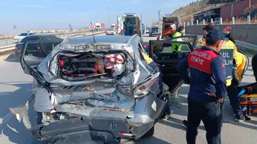 Kamyonla cip çarpıştı: 5 yaralı