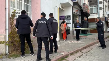 Boşanma aşamasındaki kadına kayınpederinden saldırı. Kız kardeşini öldürdü
