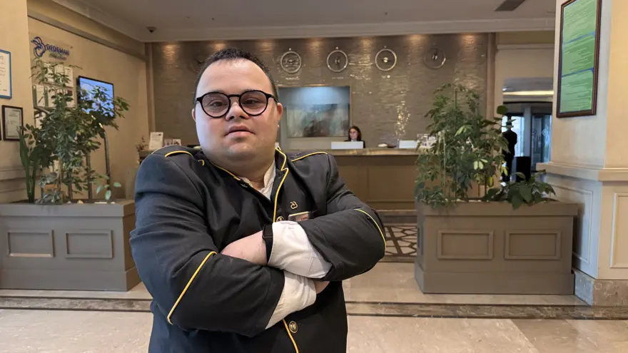 EMEKLİ OLUNCA TATİLE GİTMEYİ HAYAL EDİYOR 4 EMEKLİ OLUNCA TATİLE GİTMEYİ HAYAL EDİYOR 4