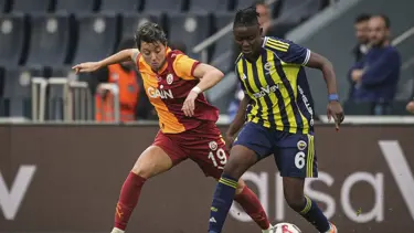 Derbide Fenerbahçe kazandı, liderliği Galatasaray'dan aldı