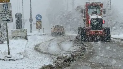 Kış geri döndü. 8 kente kuvvetli kar uyarısı