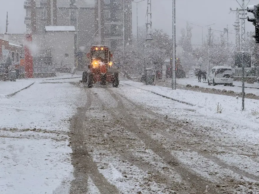 Hafta ortasına dikkat! Kar geri geliyor 