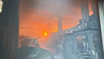 Uşak'ta plastik fabrikasında yangın