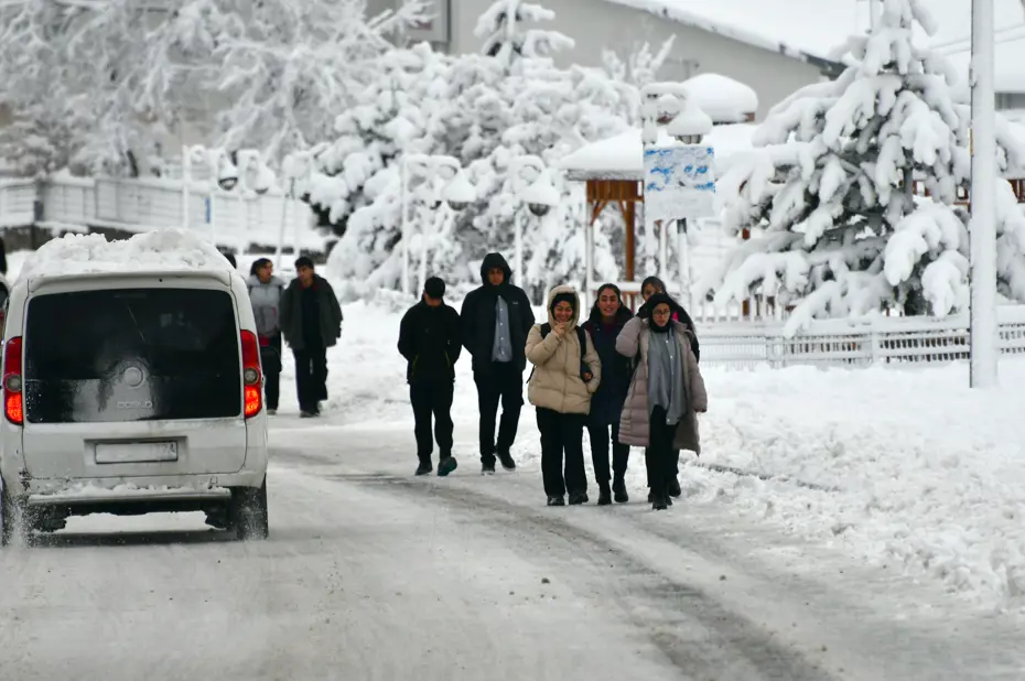 Dikkat! Tarih belli oldu, 18 şehirde lapa lapa kar yağacak