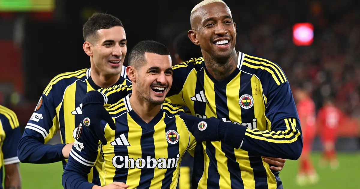 Fenerbahçe-Konyaspor: İlk 11'de sürpriz