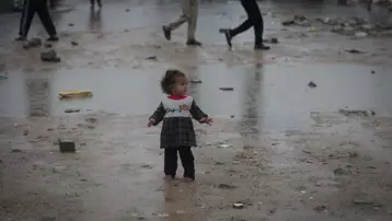 Gazze'de fırtına ve yağış insani krizi derinleştirdi. Çocuklar soğuktan hayatını kaybediyor 