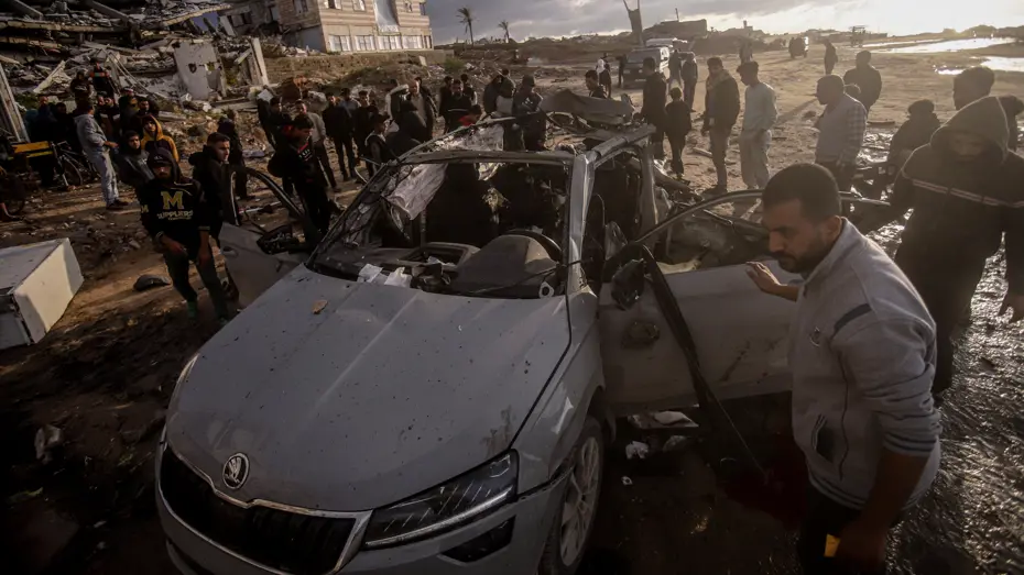 İsrail Gazze'de bir aracı vurdu. Raid Saad hedef alındı iddiası 