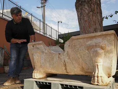 Efes Antik Kenti kazılarında sıradışı tarihi eser bulundu