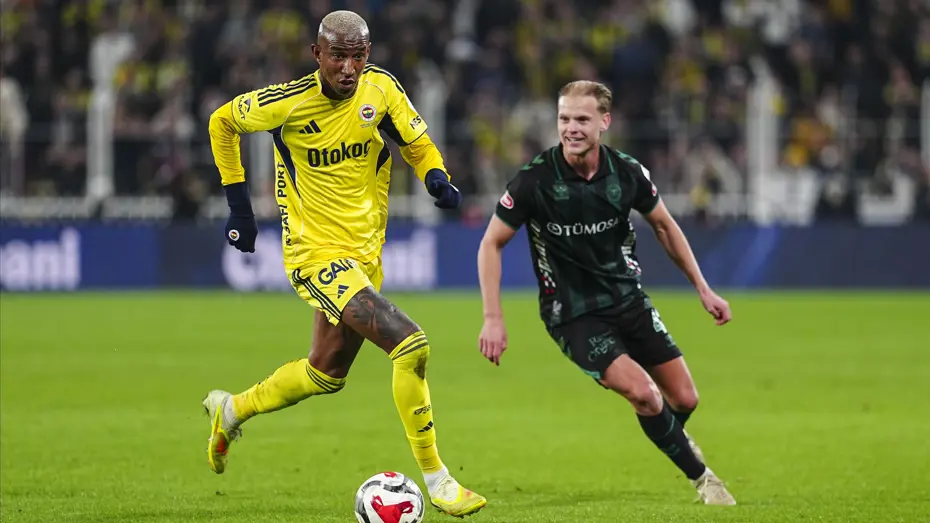 Süper Lig heyecanı. Konyaspor-Fenerbahçe maçı