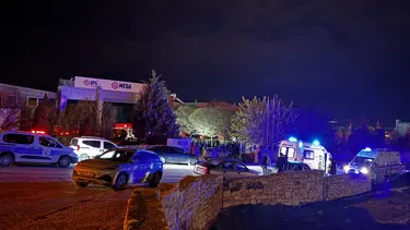 Yalıtım fabrikasında yangın. 16 işçi dumandan etkilendi