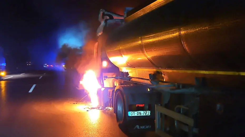 Tankerde başlayan yangın ormana sıçradı