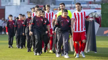 Düdük çaldı, 1 dakika kimse hareket etmedi! Kulüpten "Caydırıcı olacağız" şeklinde açıklama geldi