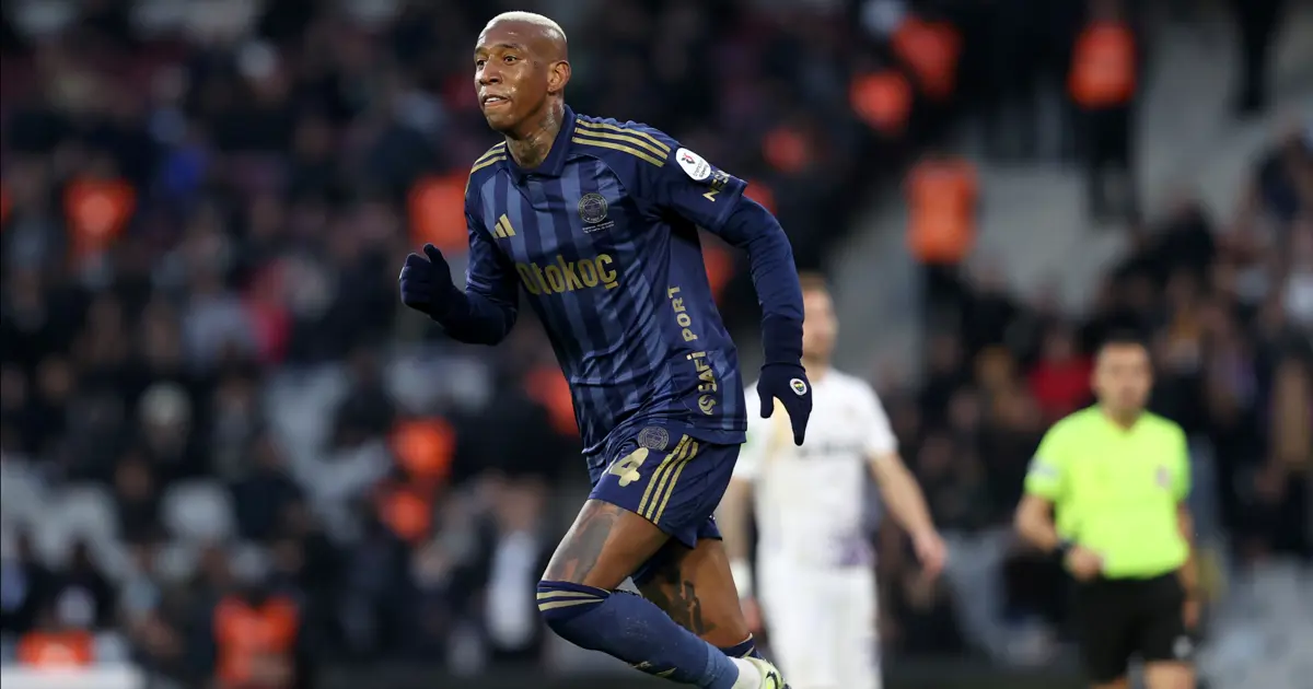 Fenerbahçe'ye derbi öncesi Anderson Talisca'dan kötü haber