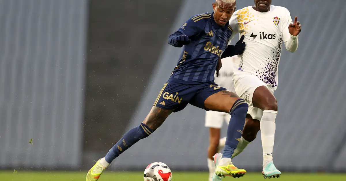 Fenerbahçe, Eyüpspor karşısında 3 puanı 3 golle aldı