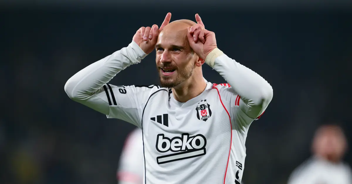 "Kadıköy'de Cerny pençesi" (24 Aralık spor manşetleri)