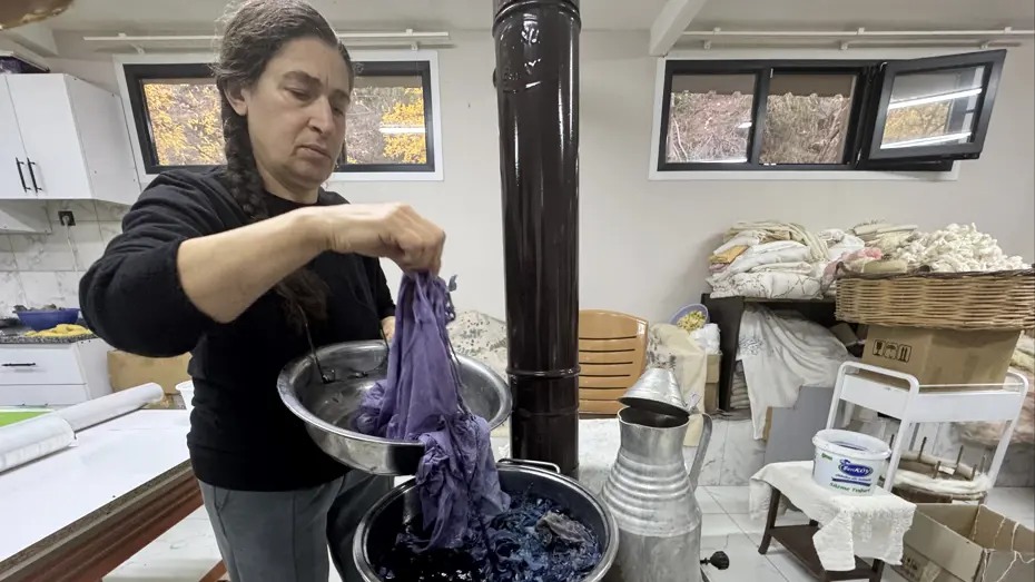 Böcek yumurtalarını gelir kapısına dönüştürdü, fiyatı 750 liradan başlıyor