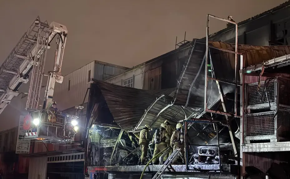 Oto sanayide yangın. Bir kişi hayatını kaybetti