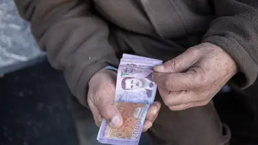 İki sıfır atıldı. Suriye'de yeni para dönemi