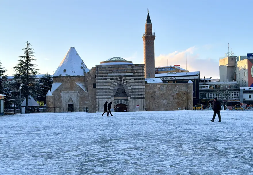 İÇ ANADOLU'DA KAR ETKİLİ OLUYOR 6