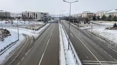 Ulaşıma yoğun kar engeli. Gerede-Karabük yolu trafiğe kapatıldı