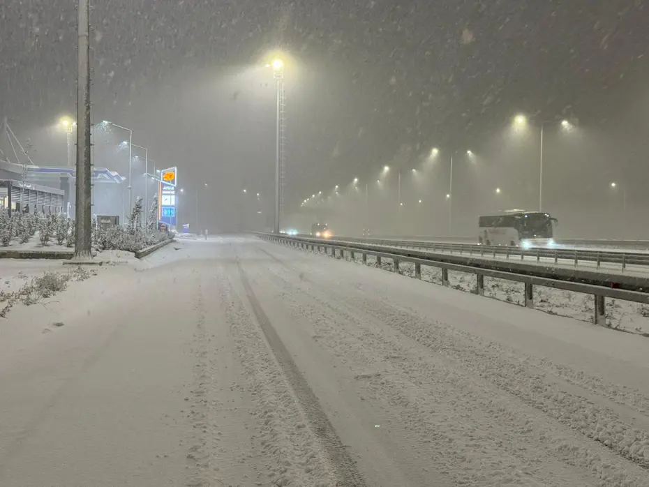 İstanbul yeni yılı beyaz örtüyle karşıladı