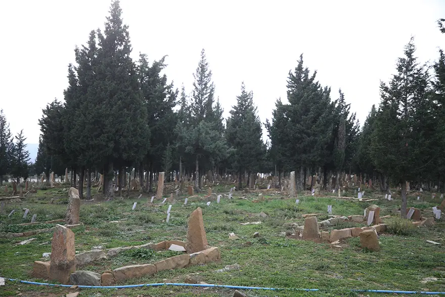 8 bin 731 mezar bulundu. Türk akıncılara ait 4