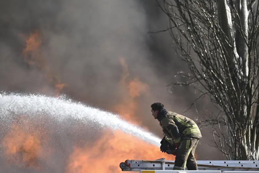 Ankara Emniyet Müdürlüğü otoparkında yangın 3
