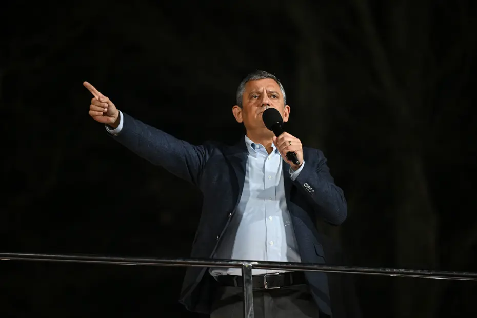 Özgür Özel'in sözlerine 500 bin liralık tazminat davası