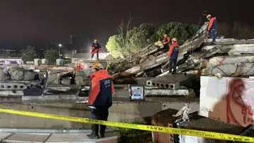 Gerçeği aratmayan tatbikat. Gemlik'te 6,7'lik deprem senaryosuyla tatbikat yapıldı