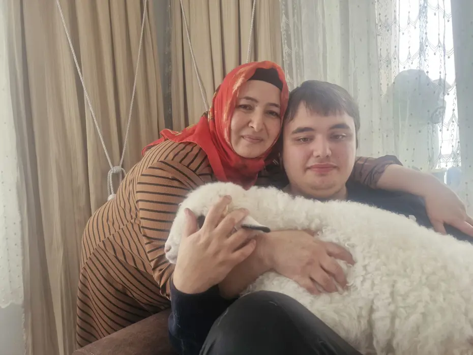 Otizmli oğulları için aldıkları kuzu hayatlarını değiştirdi