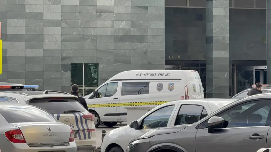 Adliyedeki cinayet girişimi. Kadın hakimi yaralayan savcı için 42 yıla kadar hapis istemi 1