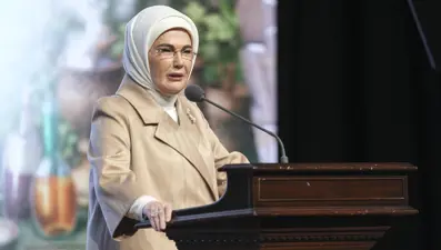 "Tıp ilmi, sanattan, felsefeden beslendikçe insanı bir bütün olarak iyileştiren özünü koruyacaktır"