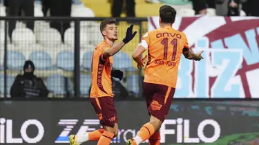 7 gol, 1 kırmızı kartlı maçta Trabzonspor farklı kazandı