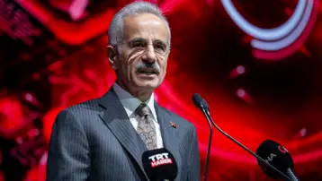 Bakan Uraloğlu 5G için tarih verdi. Türkiye'nin internet hızı 10 kat artacak 