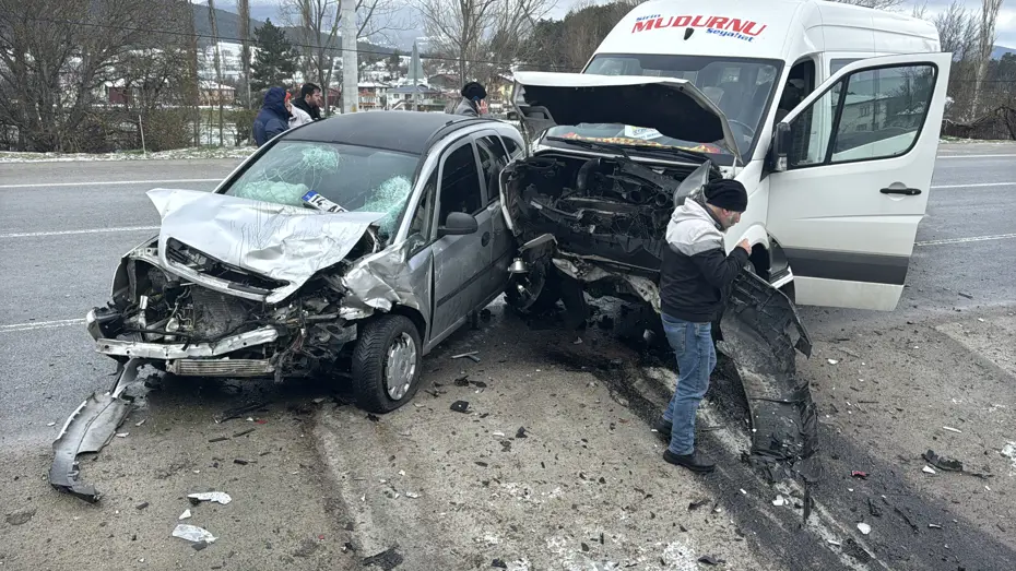 Bolu'da feci kaza. Bir ölü, dokuz yaralı