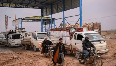 Deyr Hafir'de siviller eve dönüyor