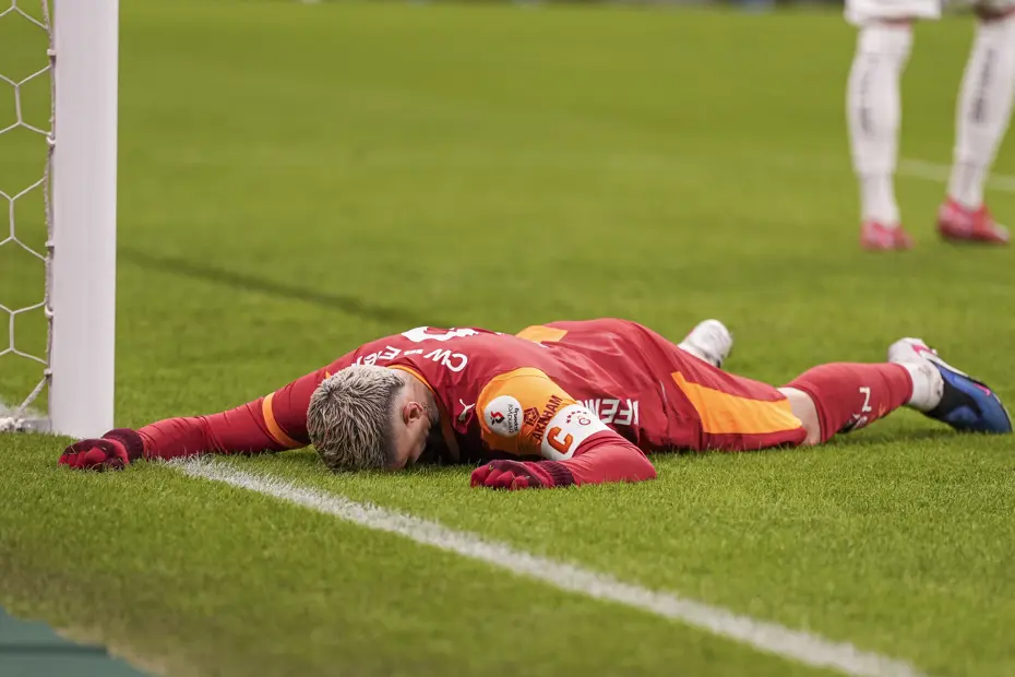 “Yetiş Osimhen” (18 Ocak 2026 spor manşetleri)