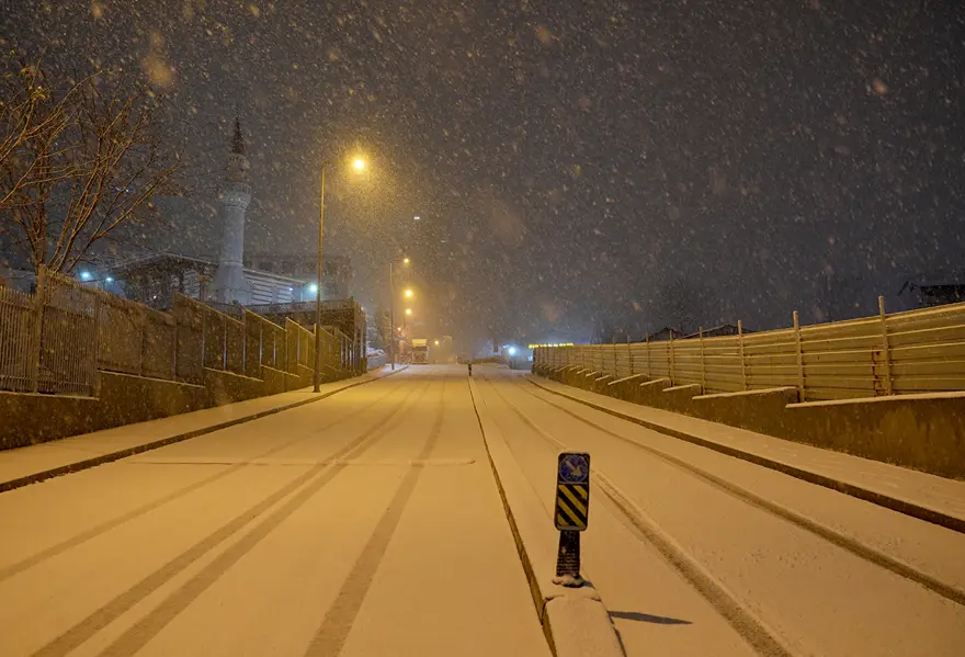KURYELERE VE AĞIR TAŞITLARA YASAK 3