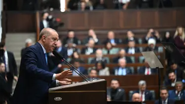 Erdoğan'dan bayrak indirme provokasyonuna tepki: Bayrağımıza uzanan kirli elleri bulup, hesap soracağız