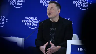 Elon Musk: Gelecek yılın sonunda insansız robotları satmaya başlayacağız