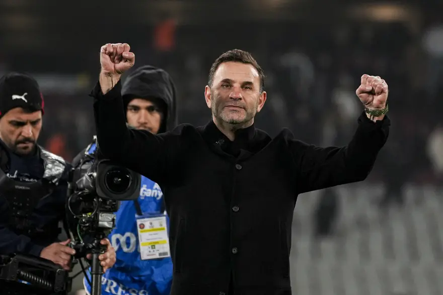 GALATASARAY'IN BAŞINDA 182 MAÇ 2 GALATASARAY'IN BAŞINDA 182 MAÇ 2