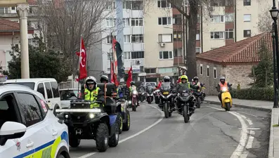 Tekirdağ'da bayrağa saygı sürüşü
