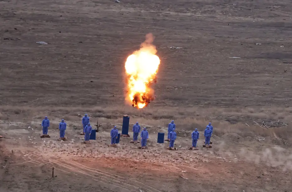 Tarihe geçti. 20 drone ile “sürü saldırı” testi