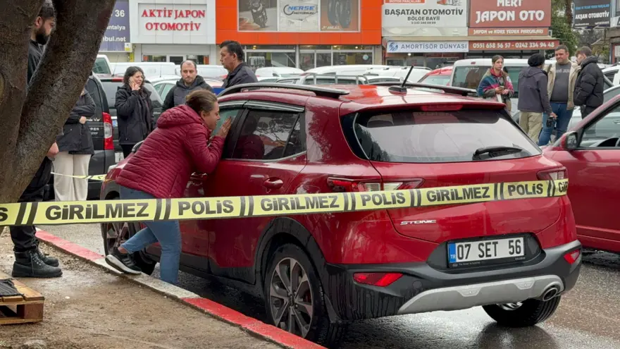 En zor an! Arabasında ölü bulundu, yakınları gözyaşı döktü 2 En zor an! Arabasında ölü bulundu, yakınları gözyaşı döktü 2