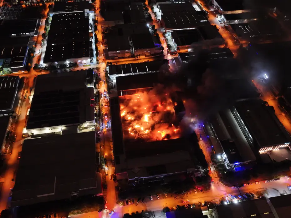 Kimyasal kaplama fabrikasında yangın